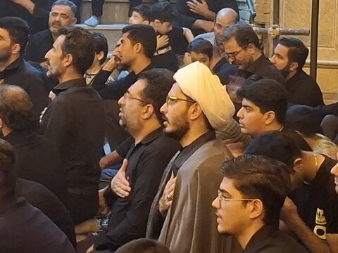 تصاویر/ آیین باشکوه عزاداری حضرت ابا عبدالله الحسین(ع)در امامزاده هادی(ع) فین کاشان