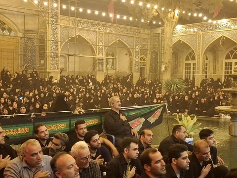 تصاویر/ آیین باشکوه عزاداری حضرت ابا عبدالله الحسین(ع)در امامزاده هادی(ع) فین کاشان