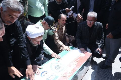 تصاویر / مراسم تشییع شهید مدافع وطن در قزوین