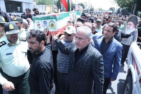 تصاویر / مراسم تشییع شهید مدافع وطن در قزوین