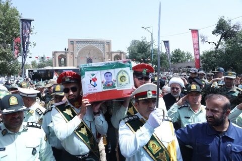 تصاویر / مراسم تشییع شهید مدافع وطن در قزوین