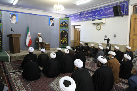 تصاویر| نشست تبیینی جمعی از مبلغین محرم در خراسان جنوبی