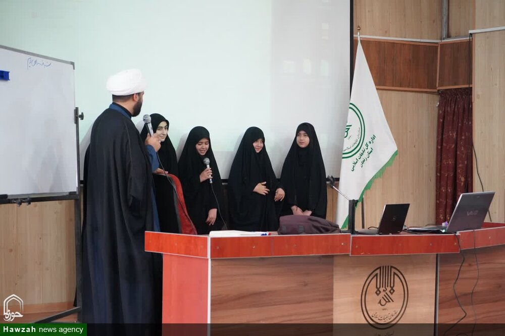 تصاویر/ برگزاری کارگاه پرده خوانی آئینی محرم در زنجان