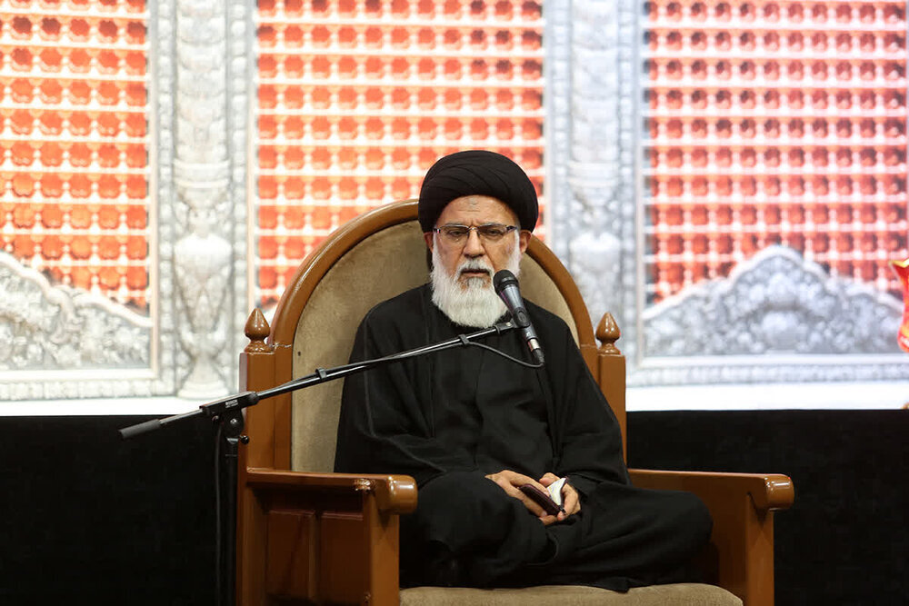 ارتباط با خدا جز از طریق حجت الهی ممکن نیست