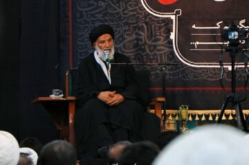 حادثه عاشورا موجب رشد و تعالی انسان می‌شود