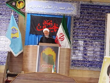 تصاویر/ اقامه نماز جمعه بلورد