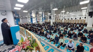 نماز جمعه شهر جم به روایت تصاویر