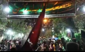 کلیپ| عزاداری مردم ایلام در رسای ابا عبدالله الحسین (ع)