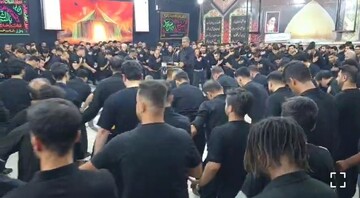 فیلم| سینه‌زنی سنتی در حسینیه معتمدی گناوه