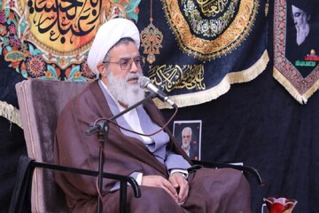 تصاویر/ مراسم عزاداری اباعبدالله الحسین علیه السلام در روز هشتم محرم در مدرسه علمیه شفیعیه