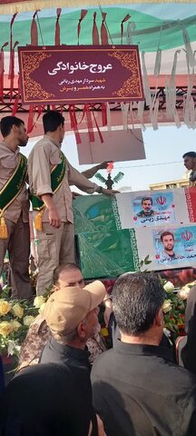 تصاویر/تشییع خانوادگی شهید ربانی در خنداب