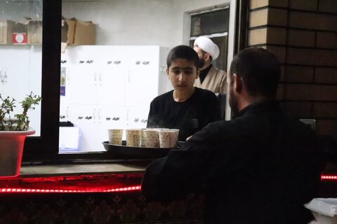 تصاویری از حواشی هیئت فاطمیون ارومیه