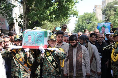 مراسم تشییع پیکر مطهر شهید هومن قیاسوند