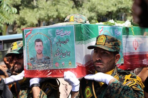 مراسم تشییع پیکر مطهر شهید هومن قیاسوند