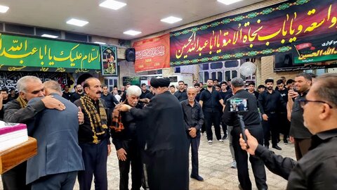 تصاویر/ تجلیل از پیرغلامان حسینی در گناوه