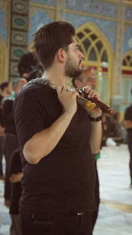 تصاویر/سوگواره شب هشتم عزاداری هیئات مذهبی آران وبیدگل در حرم مطهر پیام‌آور واقعه عاشورا به ایران