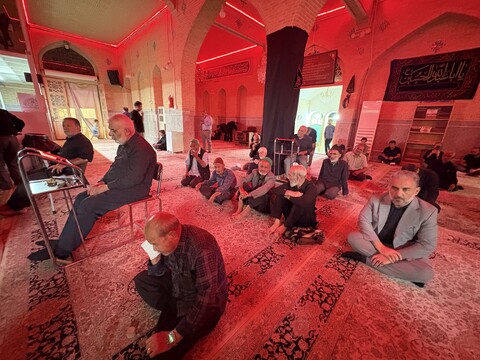 تصاویر / مراسم عزاداری دهه اول ماه محرم در امامزاده موسی مبرقع (ع)