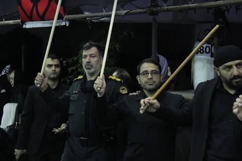 تصاویر/ حضور مدیر کل اوقاف و امور خیریه استان آذربایجان شرقی در  جمع عزاداران حسینی و شاه حسین گویان تبریز