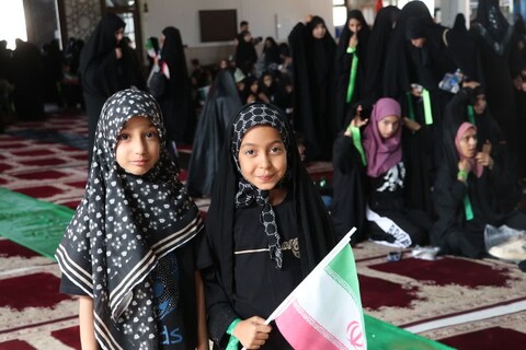 تصاویر/ اجتماع بزرگ دخترانه "من دختر حسینم"  در شهرستان زنجان