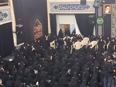 تصاویر/ اجتماع بزرگ بانوان کاشانی در گرامی داشت شهدای مبارزه با اسرائیل منطقه کاشان