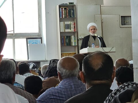 تصاویر/سخنرانی حجت‌الاسلام والمسلمین دکتر پورذهبی در نماز جمعه مریوان