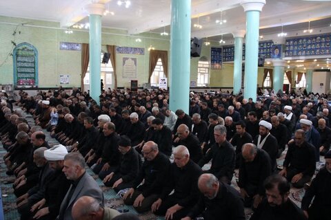 تصاویر/ اقامه نماز جمعه تکاب