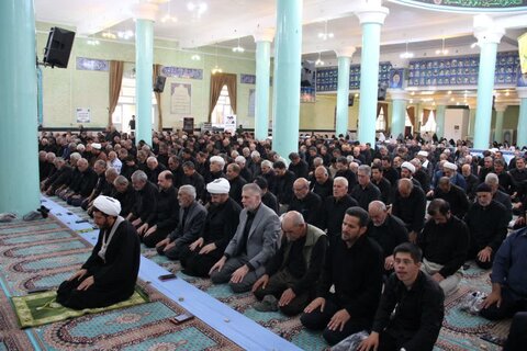 تصاویر/ اقامه نماز جمعه تکاب