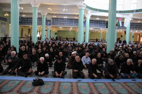 تصاویر/ اقامه نماز جمعه تکاب