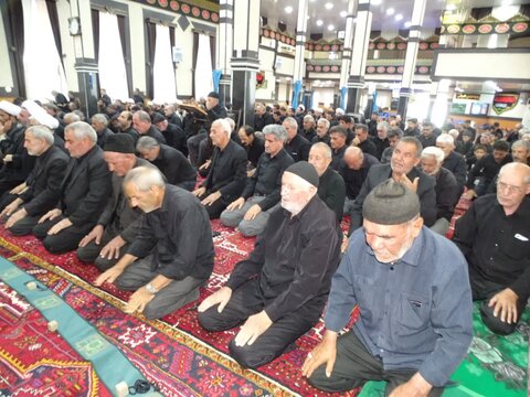 تصاویر/آیین عبادی سیاسی نماز جمعه چهار برج