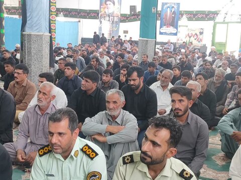 تصاویر/ اقامه نماز جمعه ریگان