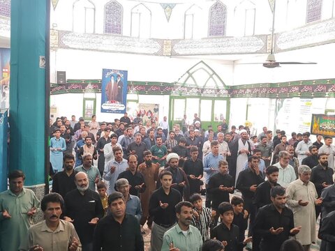 تصاویر/ اقامه نماز جمعه ریگان