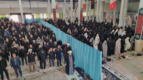 تصاویر/ اقامه نماز جمعه رابر