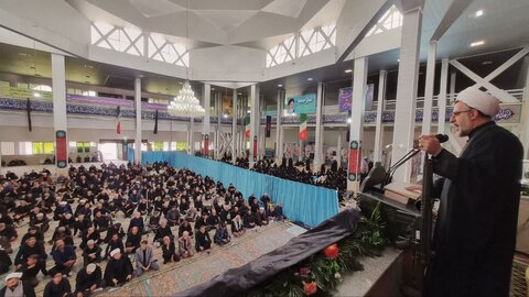 تصاویر/ اقامه نماز جمعه رابر