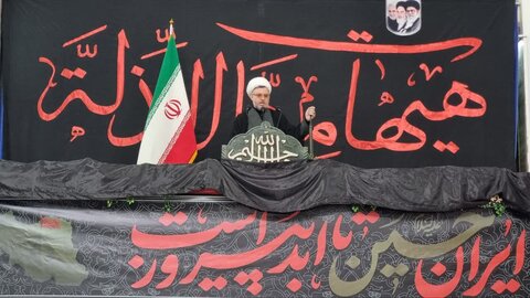 تصاویر/ اقامه نماز جمعه رابر