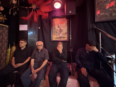 تصاویر / مراسم عزاداری دهه اول ماه محرم در هیئت ورزش های زورخانه ای و کشتی پهلوانی استان قم