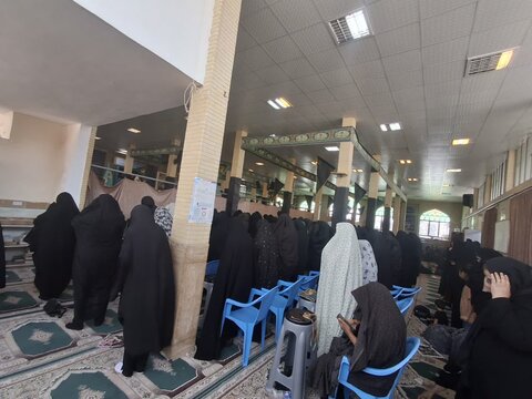 تصاویر/ اقامه نماز جمعه بلورد