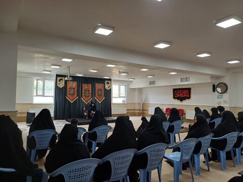 تصاویر/ عزاداری دهه اول محرم در مدرسه علمیه زینب کبری (س) ارومیه