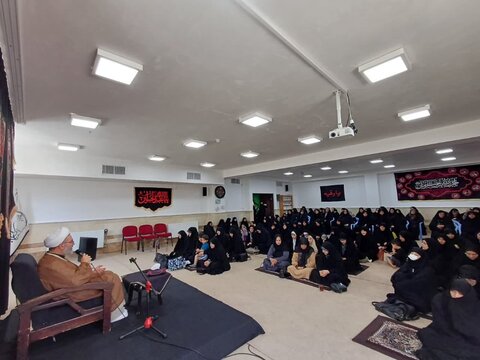 تصاویر/ عزاداری دهه اول محرم در مدرسه علمیه زینب کبری (س) ارومیه