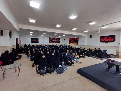 تصاویر/ عزاداری دهه اول محرم در مدرسه علمیه زینب کبری (س) ارومیه