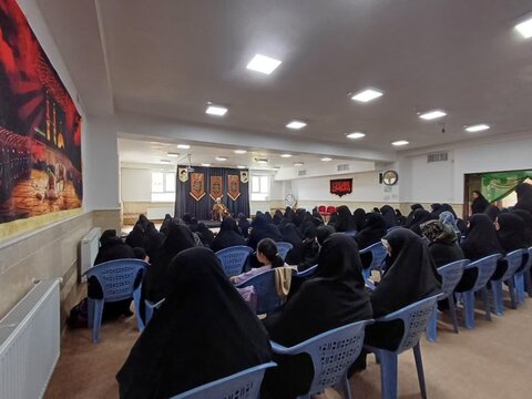 تصاویر/ عزاداری دهه اول محرم در مدرسه علمیه زینب کبری (س) ارومیه