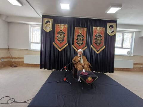 تصاویر/ عزاداری دهه اول محرم در مدرسه علمیه زینب کبری (س) ارومیه