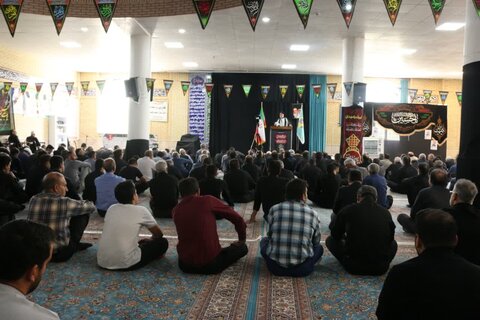 تصاویر/ اقامه نماز جمعه در شهرستان ایوان