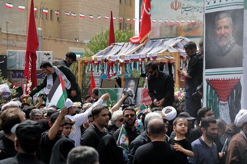 تصاویر/  تشییع پیکر سرلشگر محمد سعید ایزدی و جانباز شهید محمد آقازیارتی