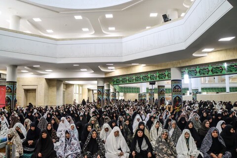 تصاویر/ اقامه نماز جمعه زنجان