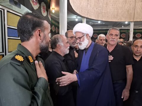 تصاویر/مراسم یادبود شهید سیدمصطفی ساداتی ارمکی و خانواده ایشان در زادگاهش