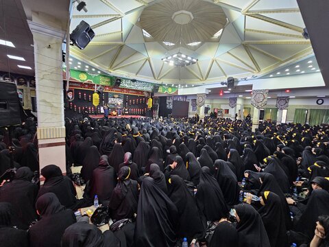 اجتماع بزرگ بنات الحسین علیه‌السلام به همت هیأت نرجسانه در همدان برگزار شد