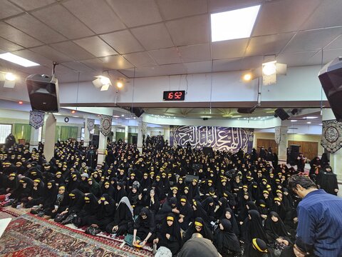 اجتماع بزرگ بنات الحسین علیه‌السلام به همت هیأت نرجسانه در همدان برگزار شد