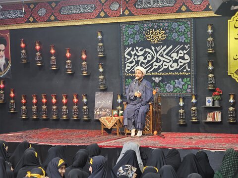 اجتماع بزرگ بنات الحسین علیه‌السلام به همت هیأت نرجسانه در همدان برگزار شد