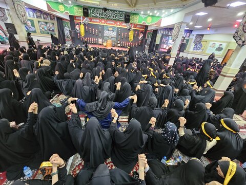 اجتماع بزرگ بنات الحسین علیه‌السلام به همت هیأت نرجسانه در همدان برگزار شد