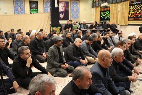 تصاویر/مراسم عزاداری در دفتر امام جمعه ایلام